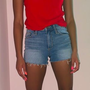 UNIVERSAL THREAD SHORTS